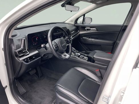 Used 2023 Kia Sportage EX AWD/4WD image 11