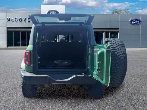 Used 2023 Ford Bronco Badlands w/ Sasquatch Package AWD/4WD image 12