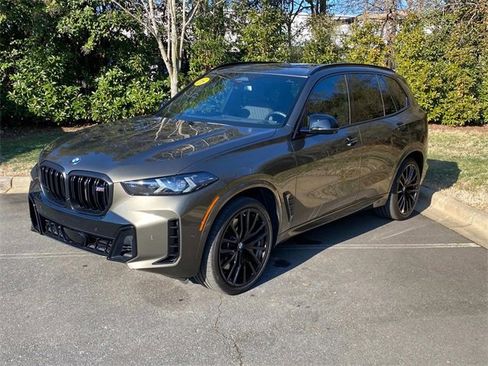 Used 2025 BMW X5 M60i w/ Executive Package image 3