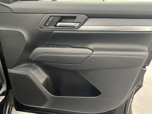 Used 2025 GMC Terrain Elevation image 24