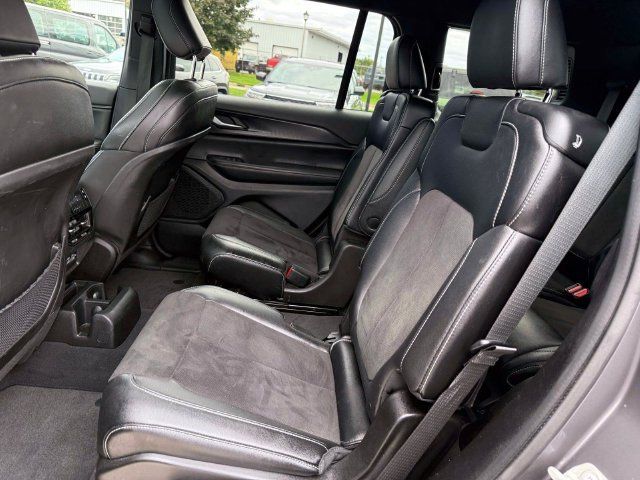 Certified 2023 Jeep Grand Cherokee L Altitude AWD/4WD image 11