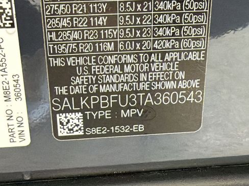 New 2026 Land Rover Range Rover Long Wheelbase SE image 26