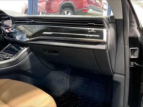 Used 2025 Audi Q8 Premium Plus w/ Premium Plus Package image 16
