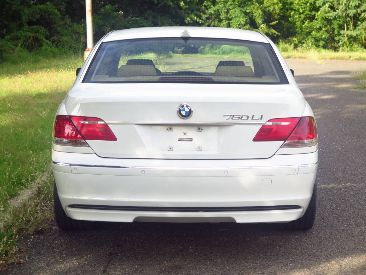 Used 2007 BMW 750Li RWD image 26