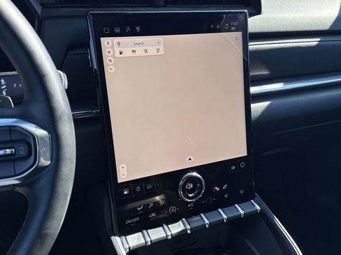 Used 2025 GMC Terrain Elevation image 23