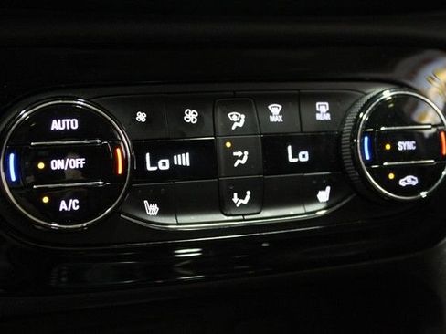 Certified 2023 Buick Encore GX Essence w/ Advanced Technology Package FWD image 29