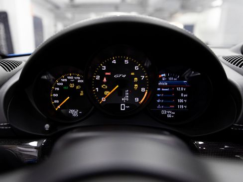 Used 2023 Porsche 718 Cayman GT4 w/ Chrono Package image 20