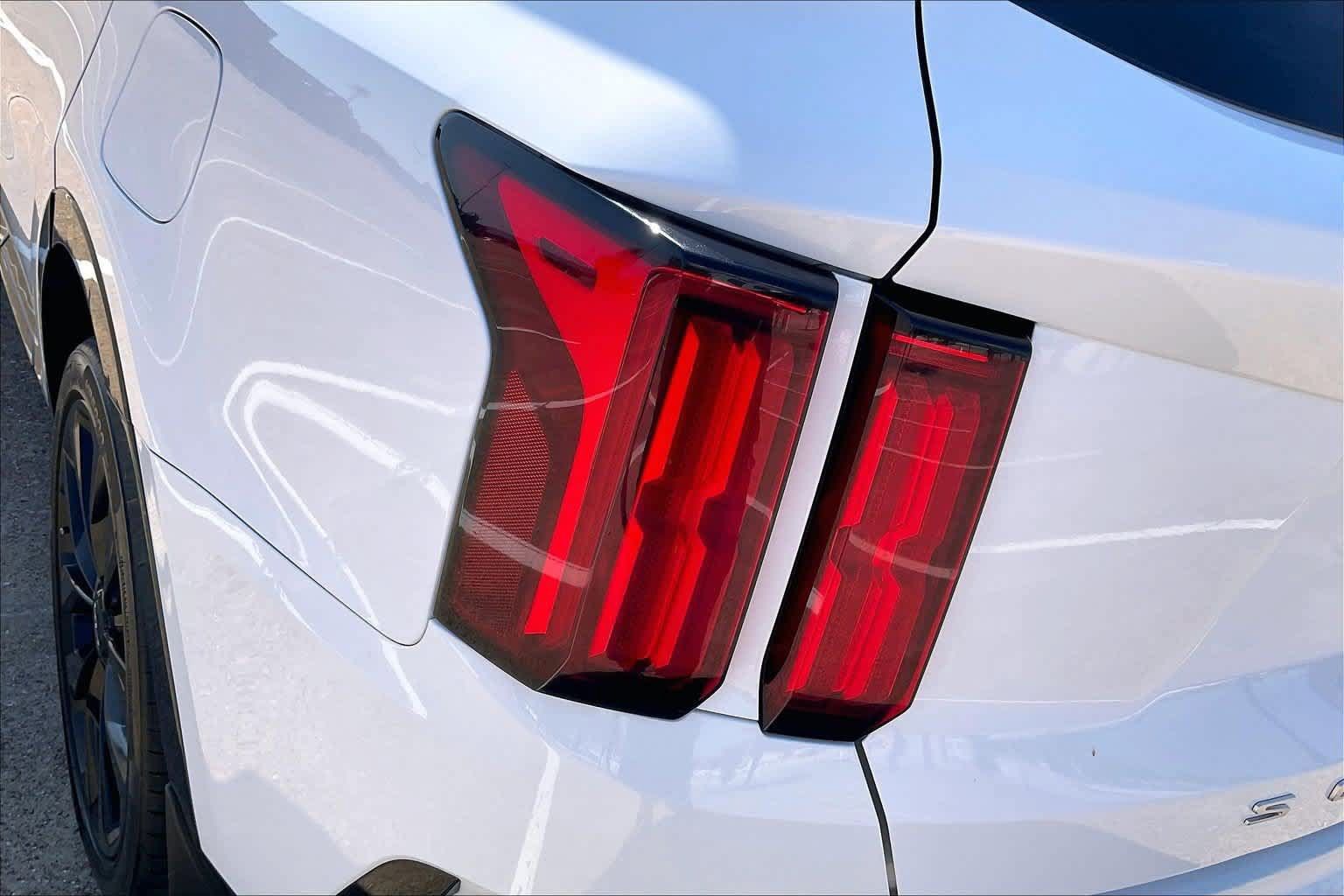 Used 2022 Kia Sorento SX FWD image 30