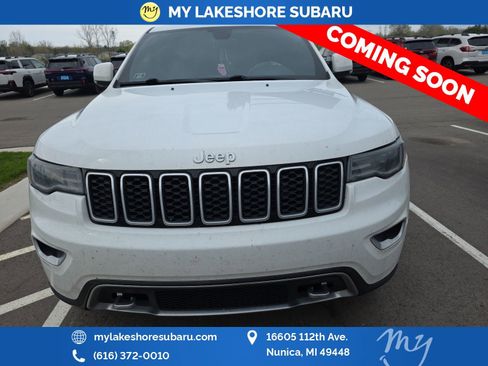 Used 2018 Jeep Grand Cherokee Limited AWD/4WD image 2