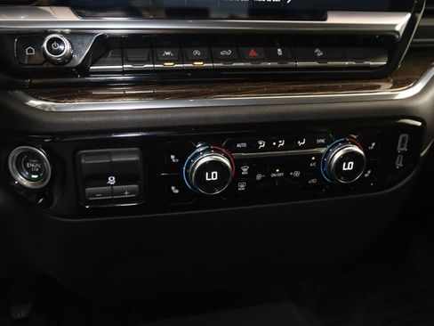 Used 2024 GMC Sierra 1500 Elevation w/ X31 Off-Road Package AWD/4WD image 27
