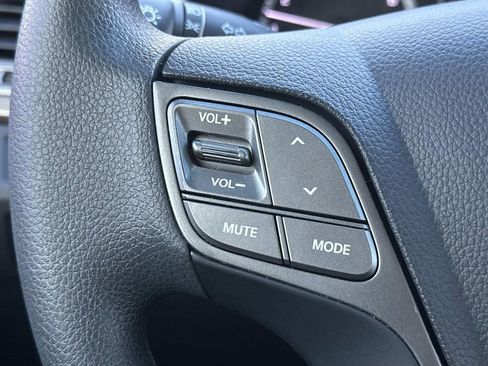 Used 2018 Hyundai Santa Fe Sport FWD image 18