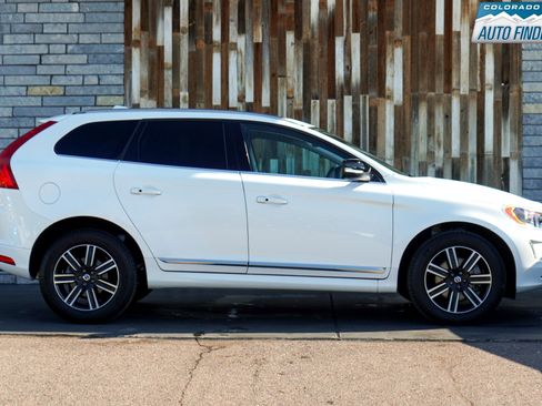 Used 2017 Volvo XC60 T5 Dynamic w/ Advanced Package image 8