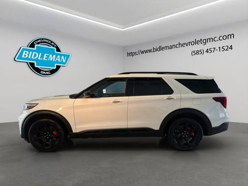 Used 2021 Ford Explorer ST w/ ST Street Pack image 4