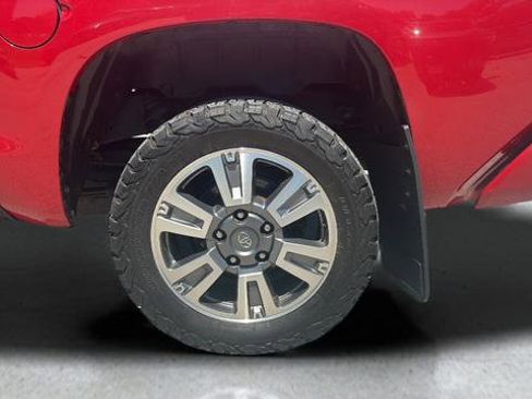Used 2021 Toyota Tundra Platinum AWD/4WD image 36
