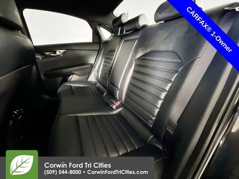 Used 2024 Kia Forte GT-Line w/ GT-Line Premium Package image 28