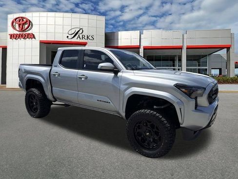 Used 2026 Toyota Tacoma SR5 AWD/4WD image 1