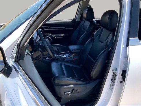 Certified 2022 Kia Telluride S FWD image 8