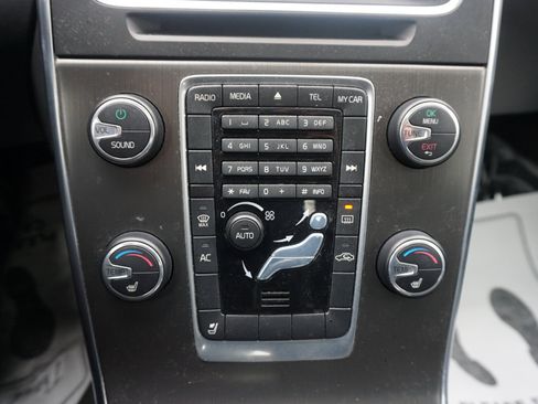 Used 2015 Volvo S60 T5 Premier image 25