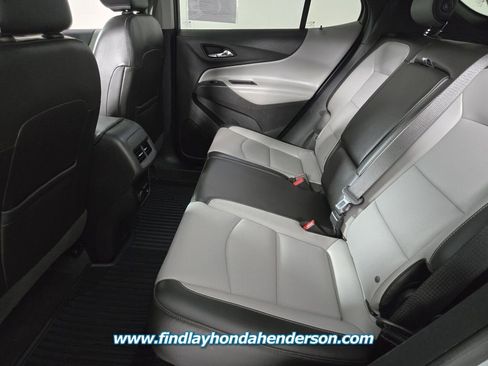 Used 2018 Chevrolet Equinox Premier image 15