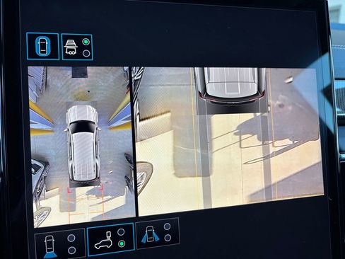 New 2026 GMC Yukon XL Denali w/ Sun & Power Step Package image 32