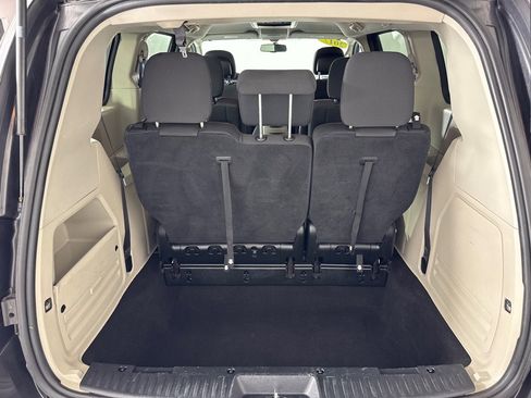 Used 2017 Dodge Grand Caravan SE w/ Power Window Group image 19