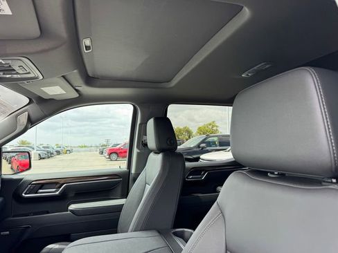 Certified 2025 Chevrolet Silverado 1500 LT Trail Boss w/ Convenience Package II AWD/4WD image 18