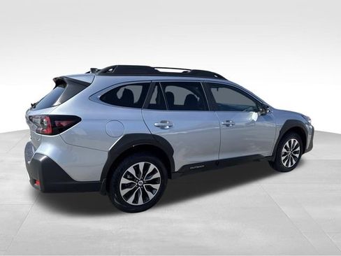 Certified 2025 Subaru Outback Limited AWD/4WD image 2
