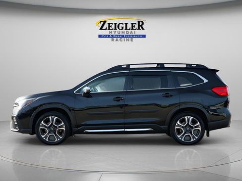 Used 2023 Subaru Ascent Limited w/ Technology Package AWD/4WD image 3