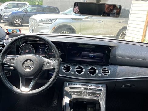 Used 2018 Mercedes-Benz E 300 4MATIC image 16