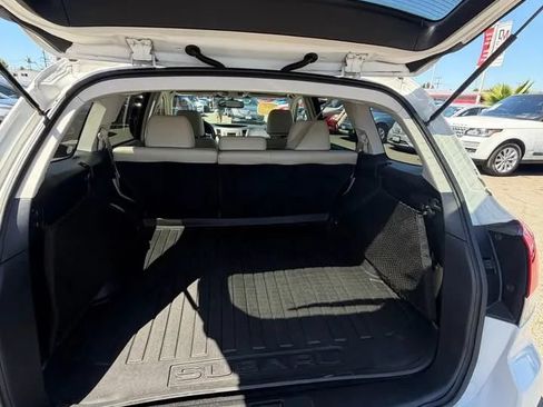 Used 2013 Subaru Outback 2.5i Limited w/ Moonroof Pkg AWD/4WD image 9