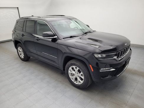 Used 2023 Jeep Grand Cherokee Limited image 11