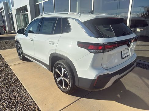 New 2026 Volkswagen Tiguan SE image 6