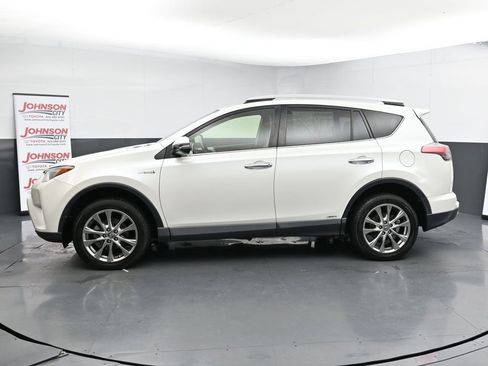 Used 2016 Toyota RAV4 Limited image 5
