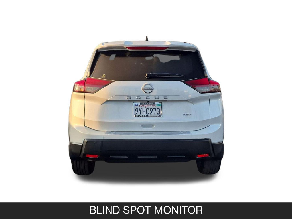 Certified 2026 Nissan Rogue SV AWD/4WD image 7