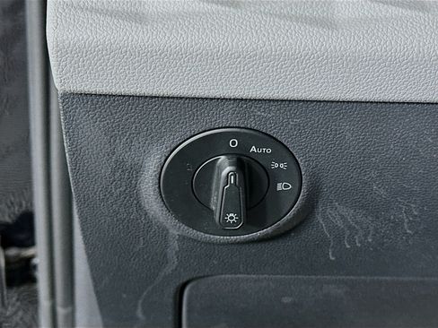 Used 2023 Volkswagen Taos S FWD image 17