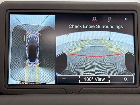 Used 2021 Aston Martin DBS Superleggera Volante image 23