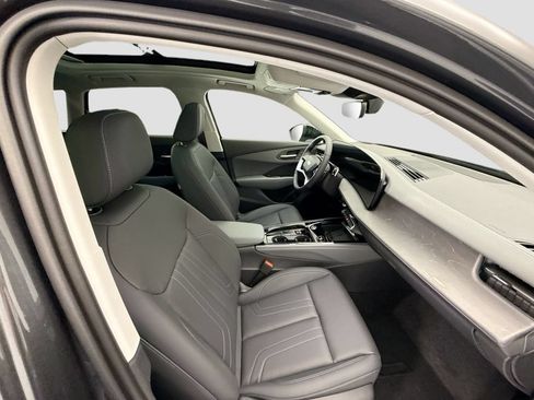 Used 2026 Audi Q3 quattro 2.0T w/ Driver Assistance Package AWD/4WD image 19