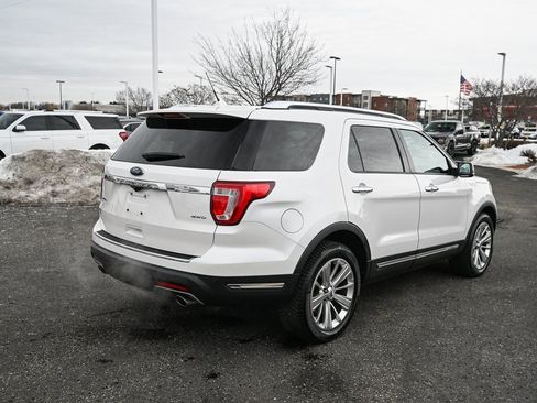 Used 2019 Ford Explorer Limited w/ Ford Safe & Smart Package image 5