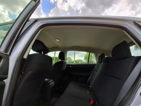 Used 2014 Subaru Impreza 2.0i Premium w/ All-Weather Package w/CVT AWD/4WD image 32
