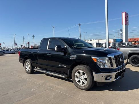 Certified 2017 Nissan Titan SV image 2