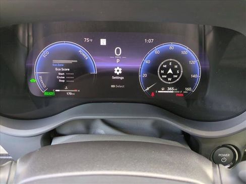 Used 2025 Toyota Sienna Platinum image 11