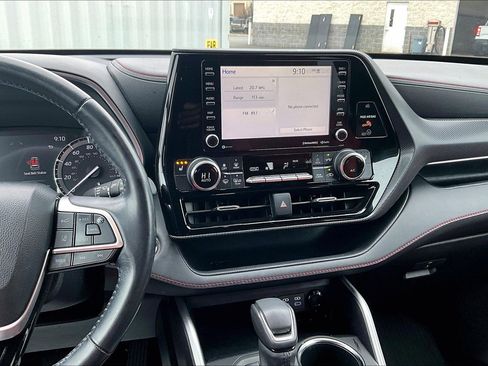 Used 2022 Toyota Highlander XSE image 6