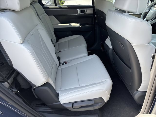 New 2026 Hyundai Santa Fe SEL FWD image 17