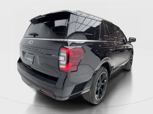 Used 2023 Ford Expedition Limited RWD image 7