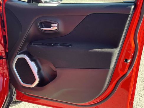 Used 2020 Jeep Renegade Sport FWD image 24