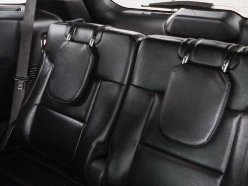 Used 2022 Ford Explorer Limited image 25