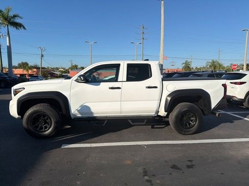 Used 2024 Toyota Tacoma SR image 16