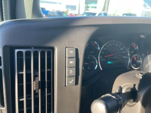 Used 2023 GMC Savana 2500 Extended w/ Driver Convenience Package image 13