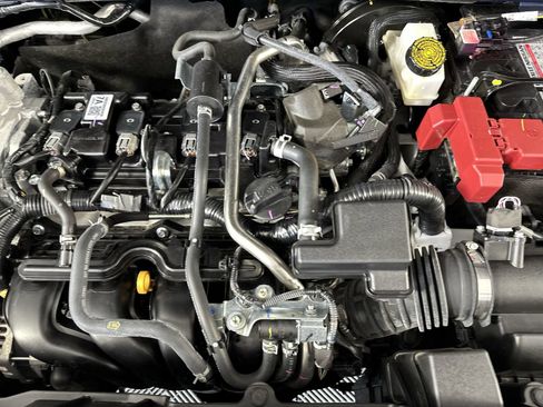Certified 2025 Nissan Kicks SV FWD image 28