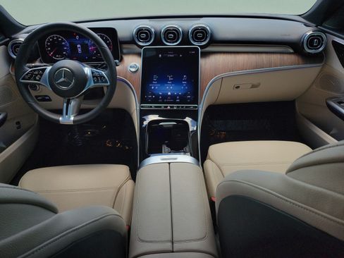 Used 2023 Mercedes-Benz C 300 Sedan image 13